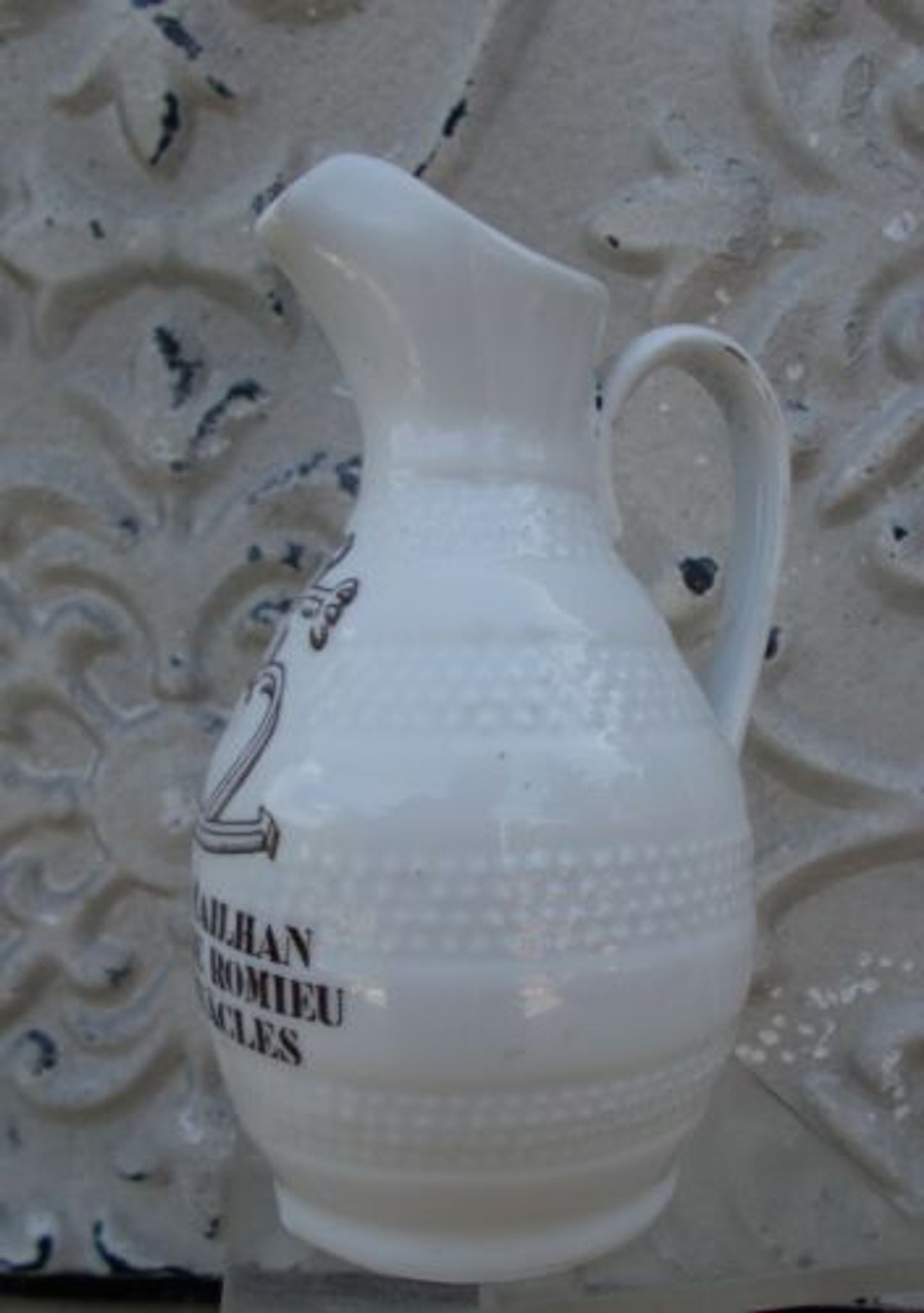 Pichet verseur Manades porcelaine de Paris Fabre Mailhan