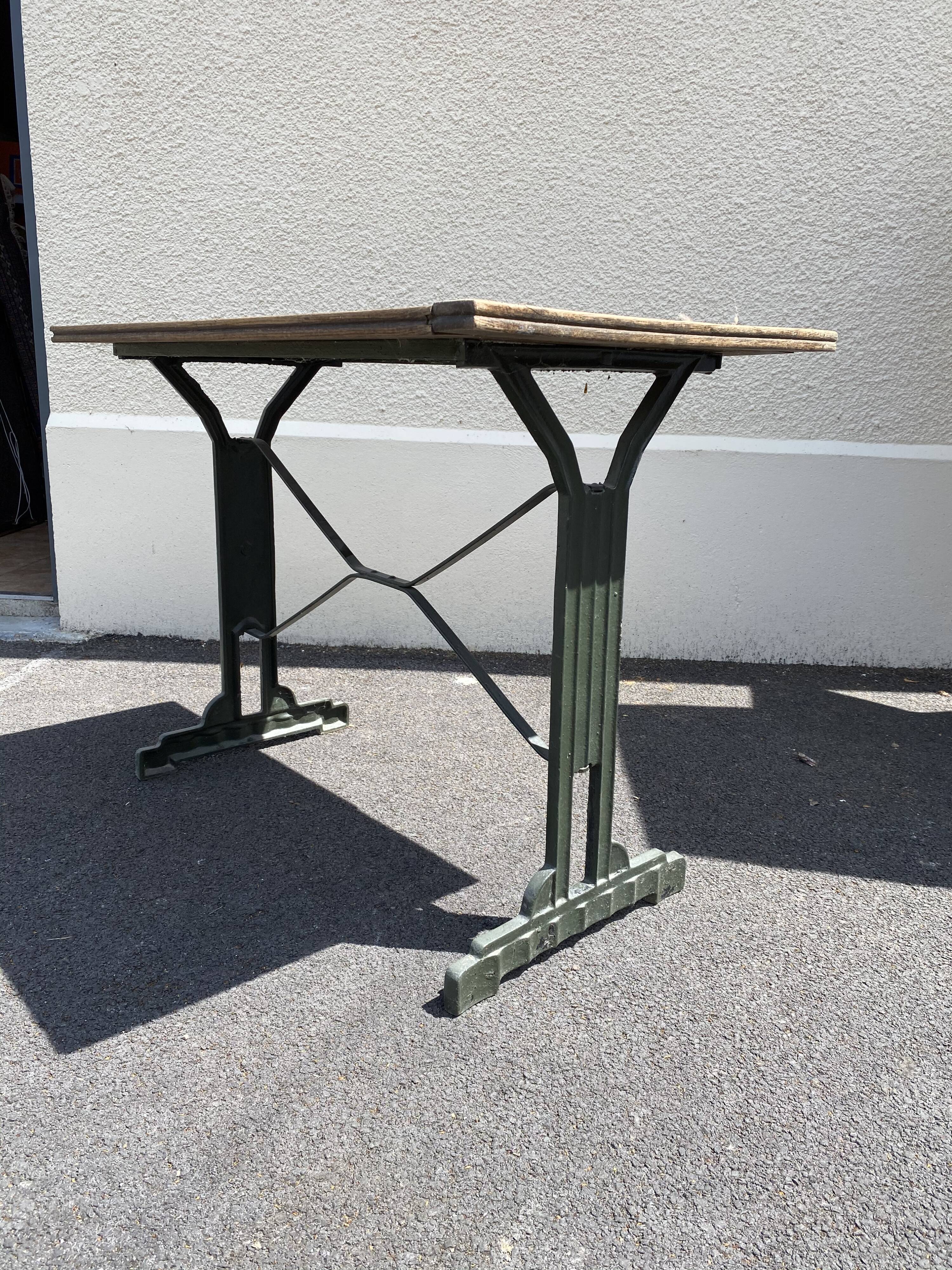 Bistro table