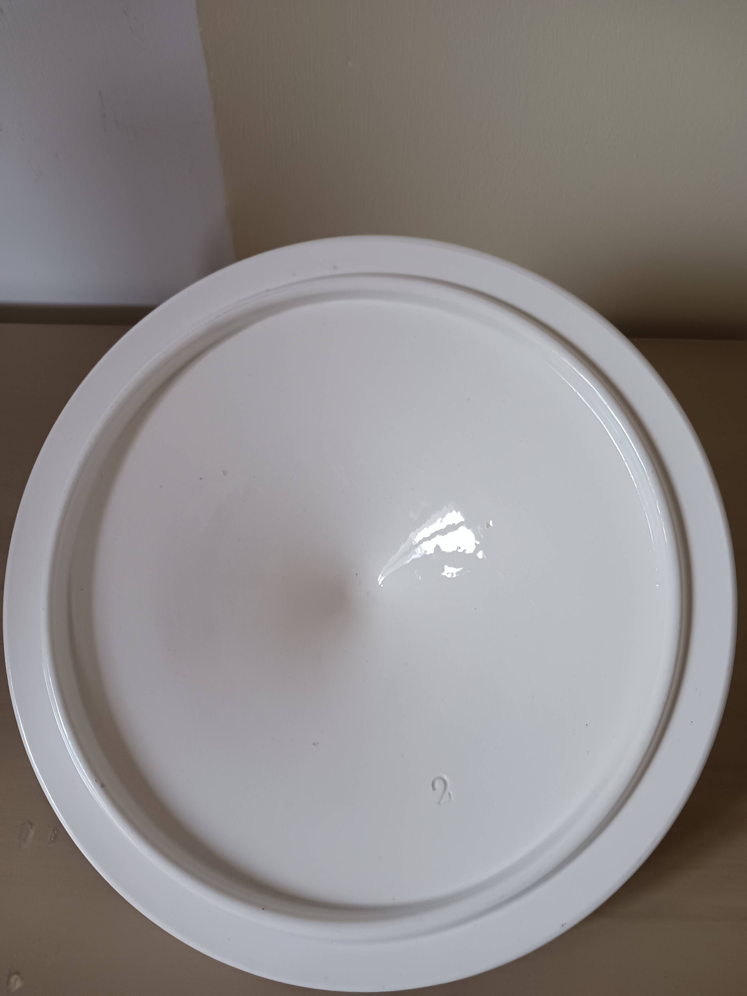 Soup tureen Digoin Sarreguemines, Burgundy model.