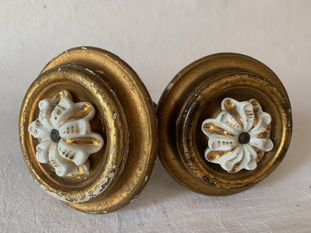 Large round door handles in gilded wood and Old Paris porcelain, circa 1900