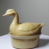 Small vintage terrine GEO from the 50s-60s, beige ceramic duck.