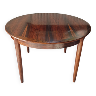 Scandinavian table in Rio Rosewood