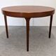 Table ronde extensible en teck de Oluf Theodor Larsen, Danemark vers 1970