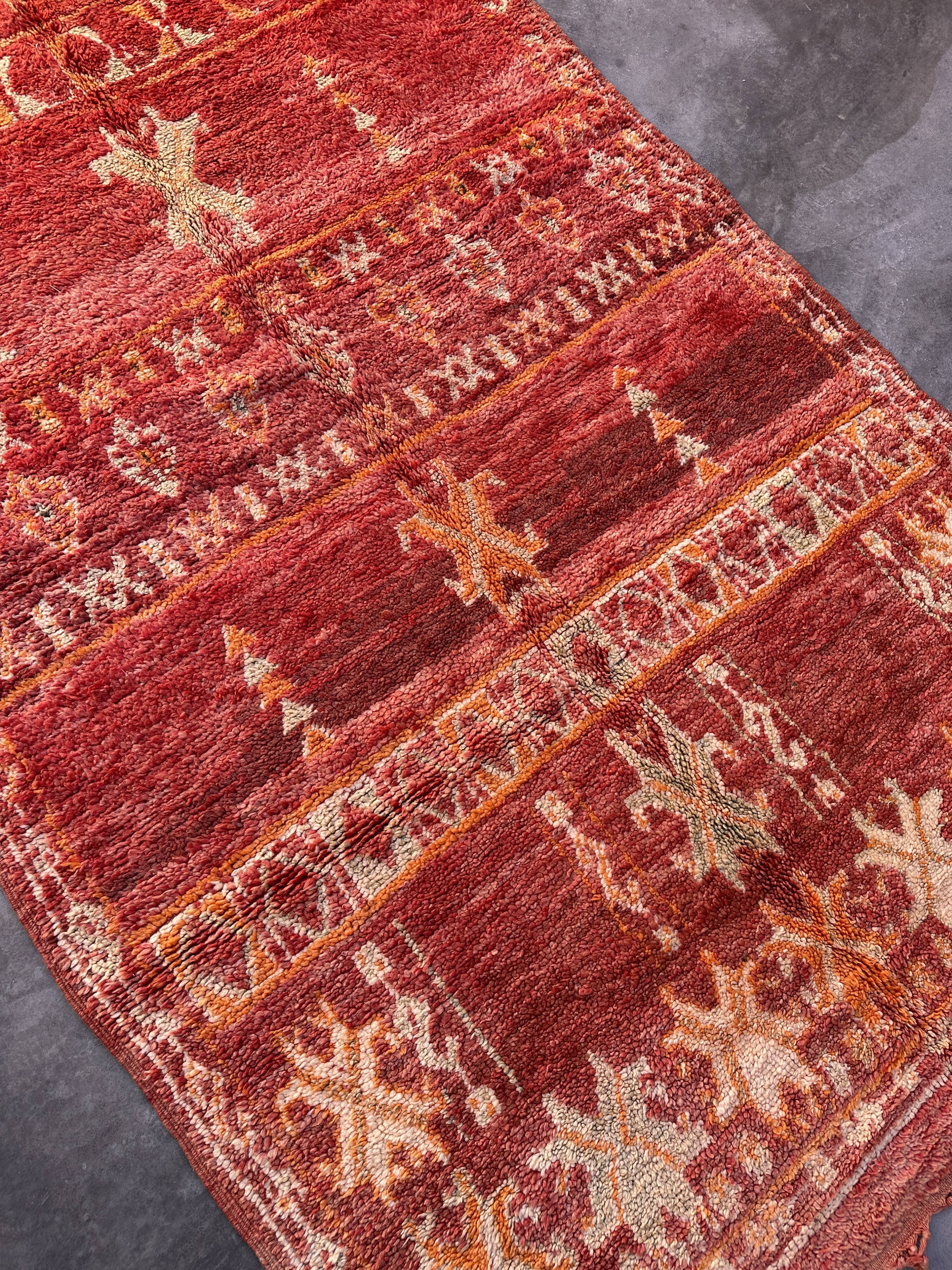 Old berber carpet - 196 x 345 cm