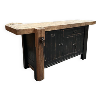 Old weathered workbench