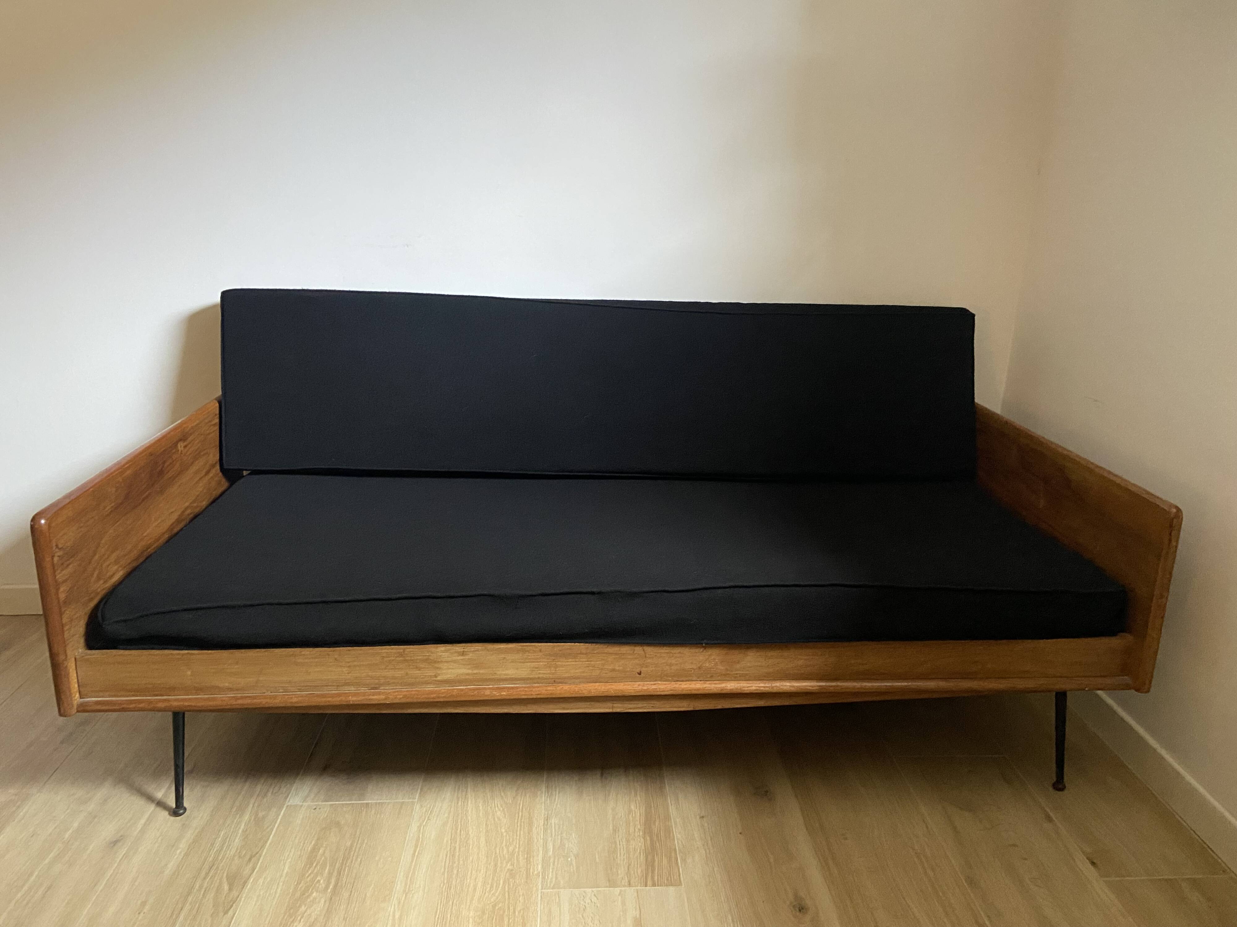 Banquette Claude Gaillard 160x78 for the MAI gallery