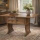 Table basse vintage en bois gain de place avec tiroirs et compartiment.