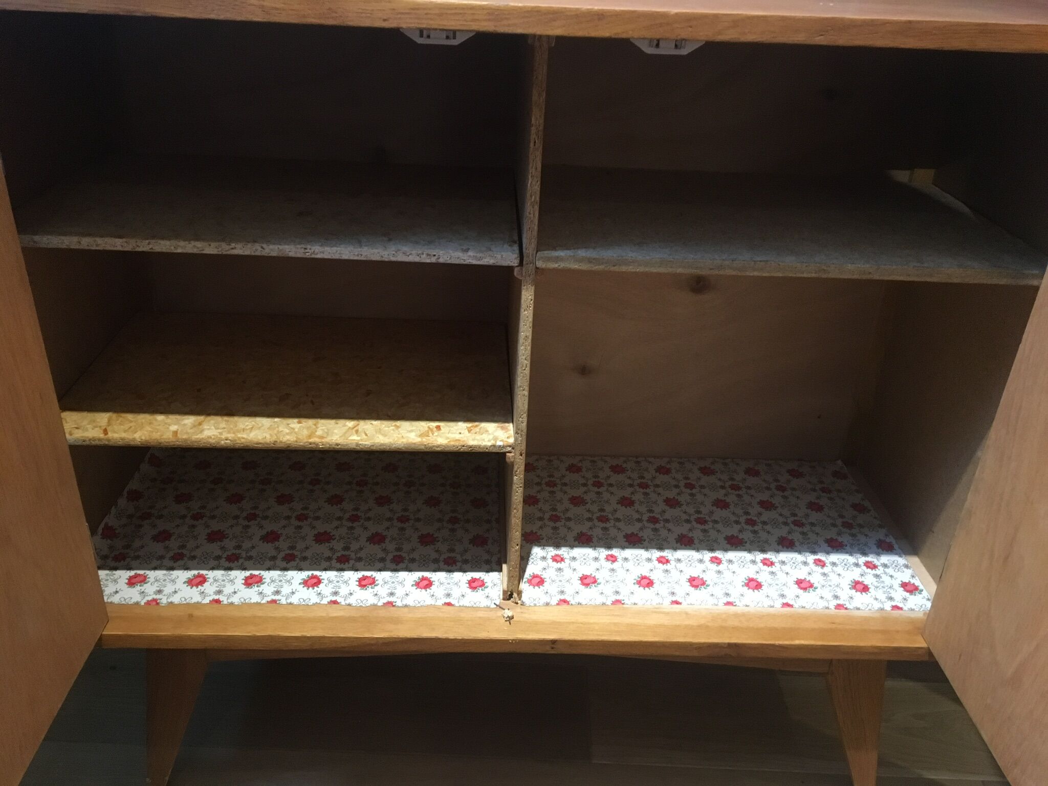 Buffet in light oak of the years 60/70