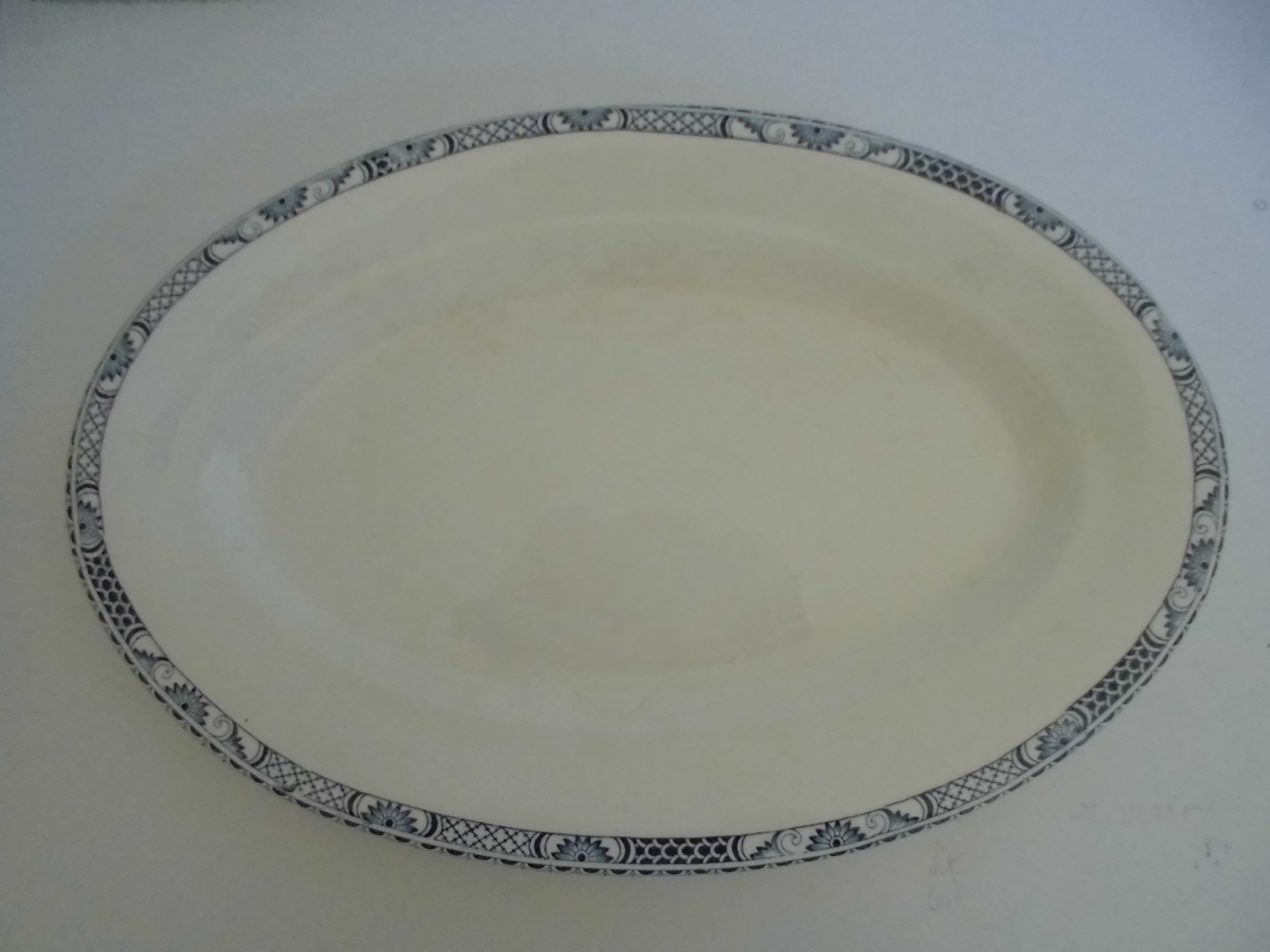 Oval presentation dish 41 x 27cm - Salins Terre de Fer - Robert model