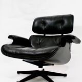 Lounge chair and ottoman, Charles & Ray Eames, ed. International Furniture