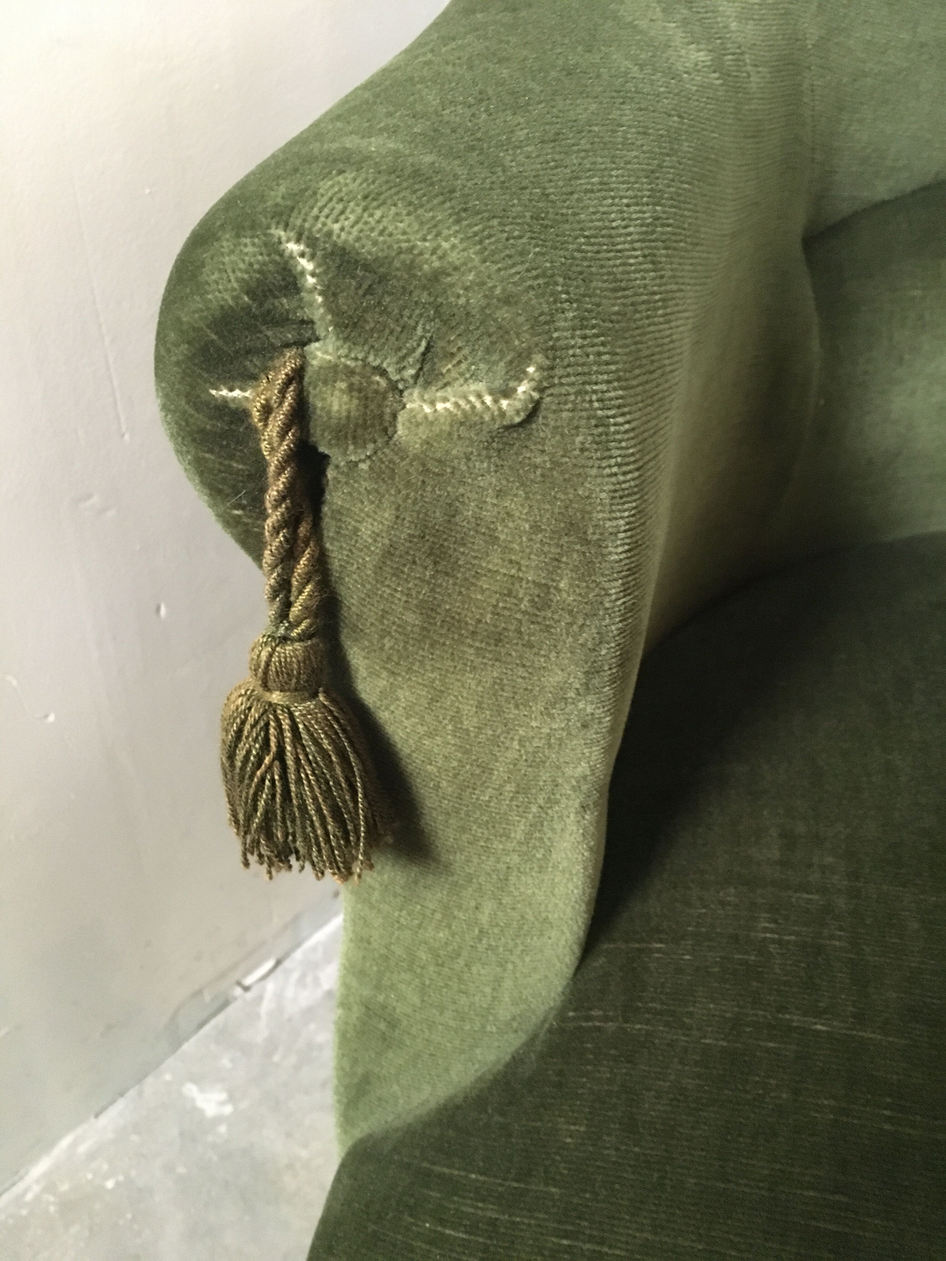 Green velvet toad chair