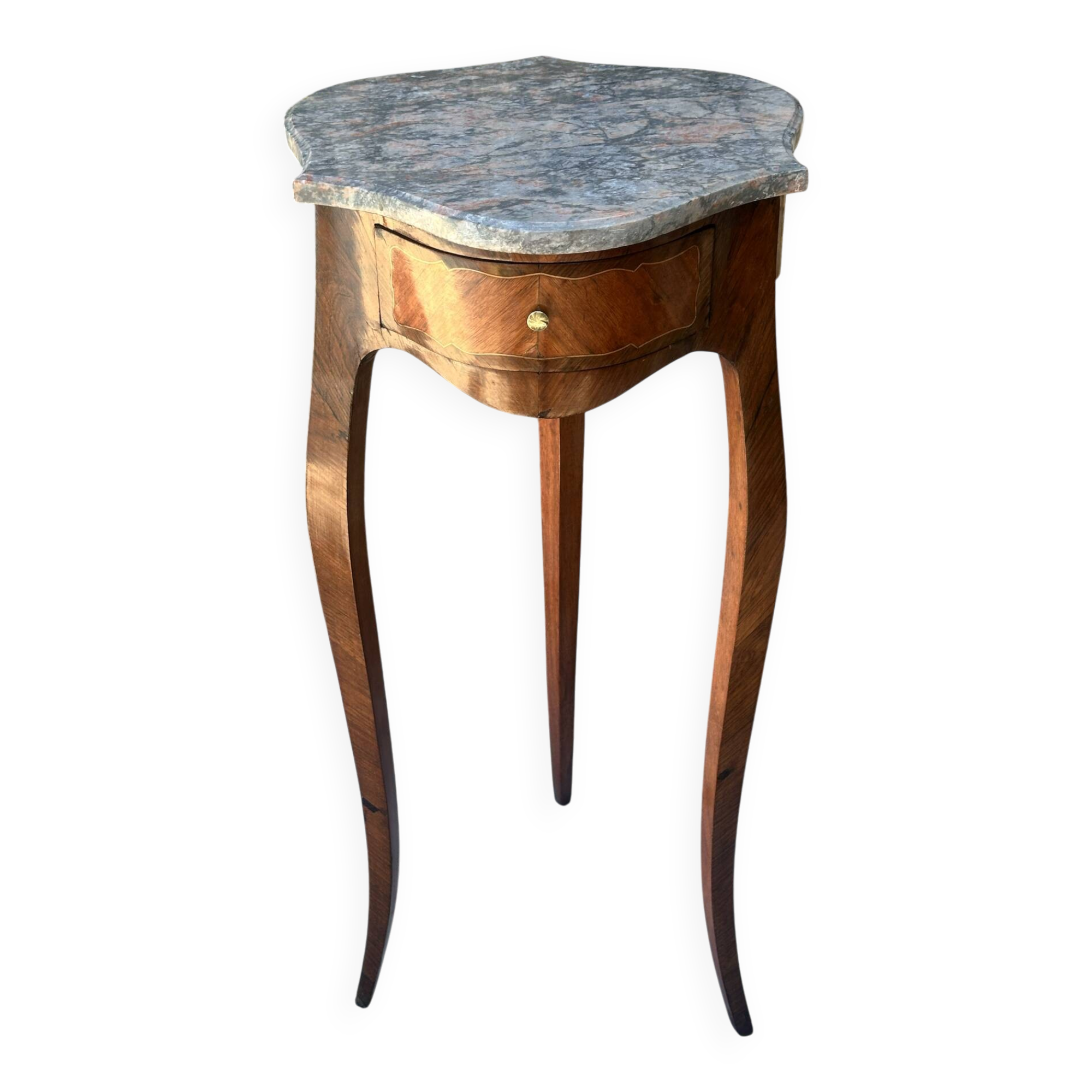 Table volante en Marqueterie de bois précieux de style Louis XV .