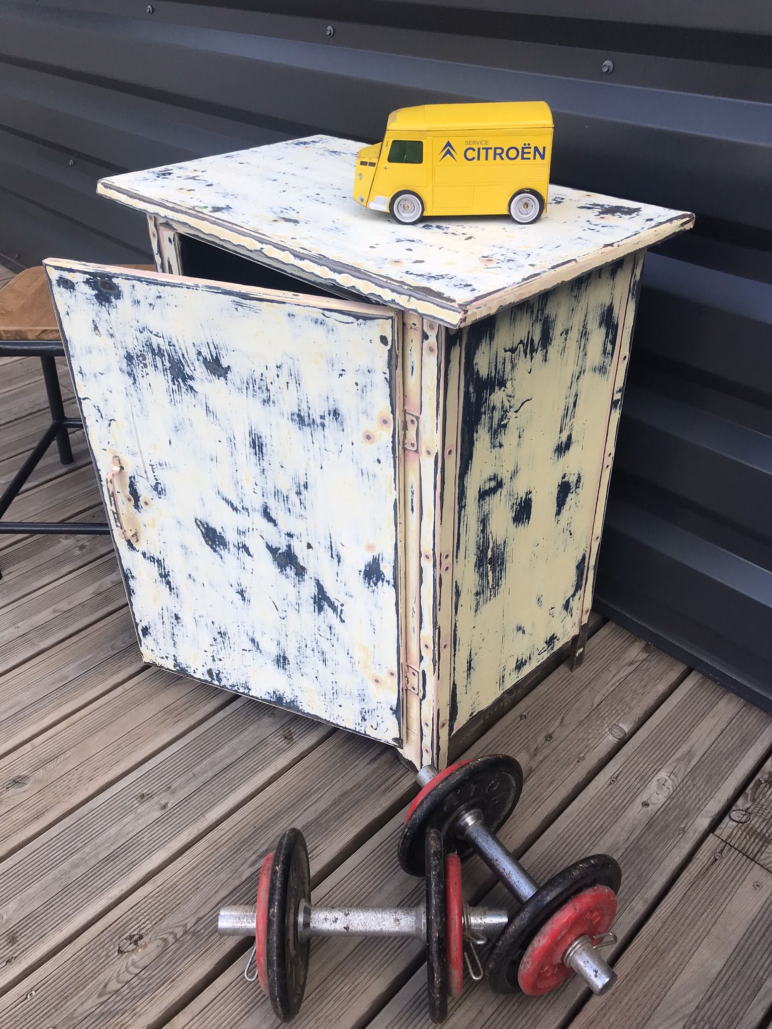 Metal workshop furniture