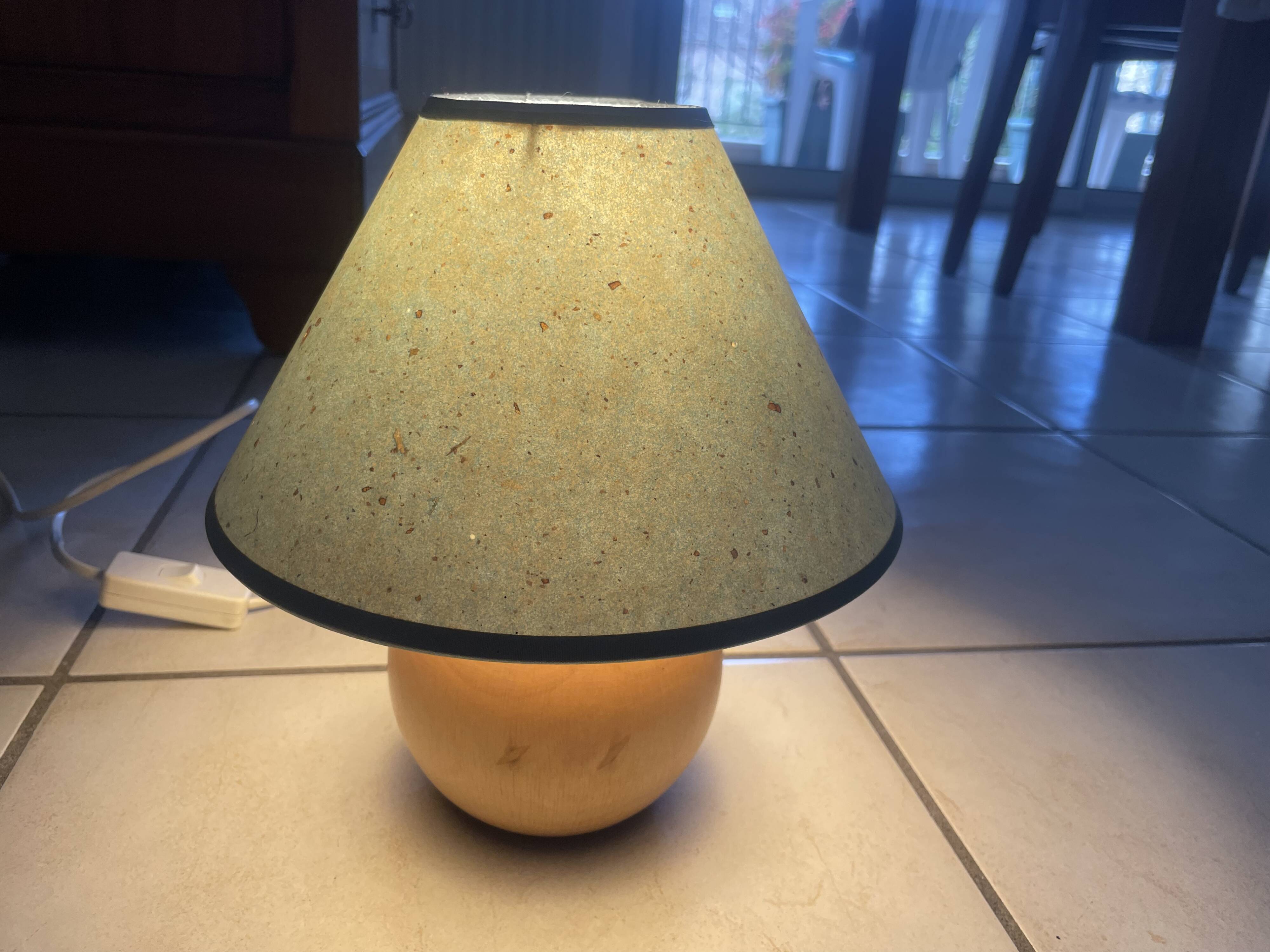 Lampe boule en bois années 70