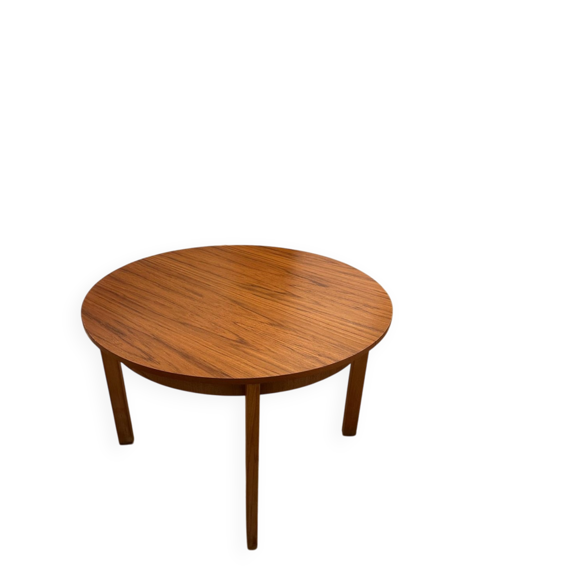 Wooden round table with butterfly extension from the 1970s.
