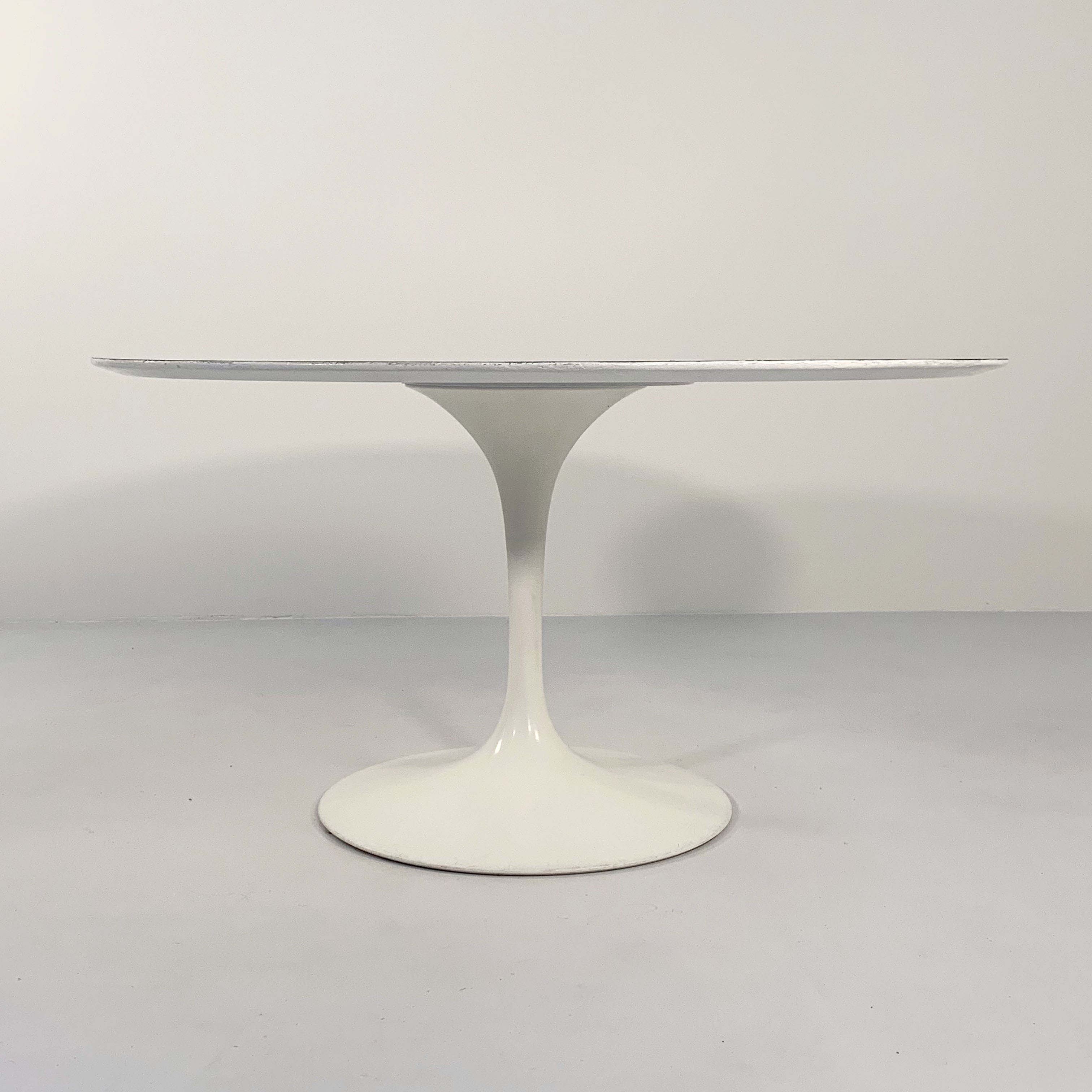 Laminated table Tulip 137 cm by Eero Saarinen edited by Knoll, 1970s