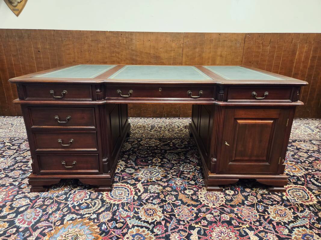 English Antique Desk Partnerdesk