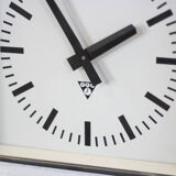 Clock Pragotron circa 1960