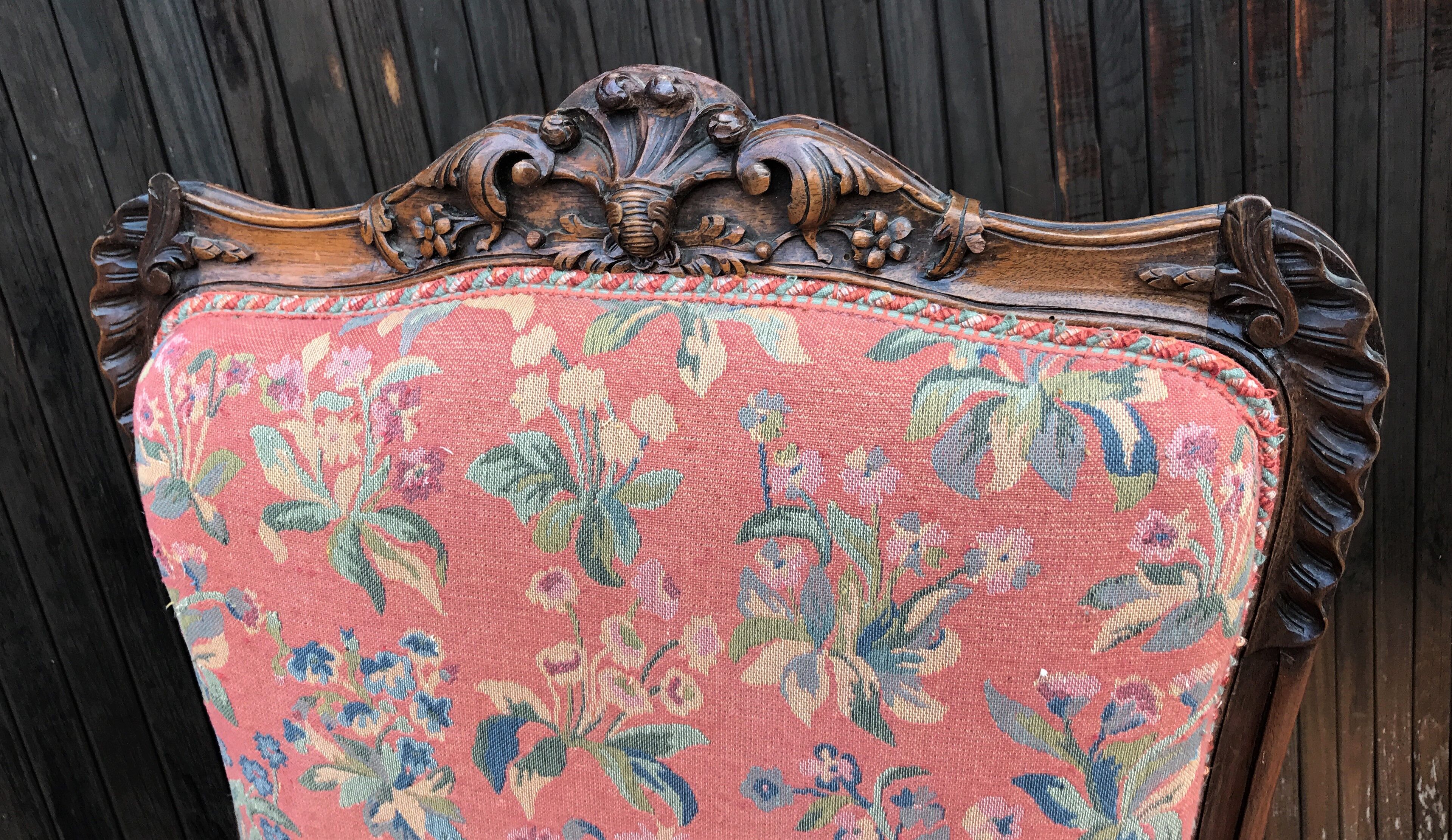 Lot of 3 Louis XV style chairs