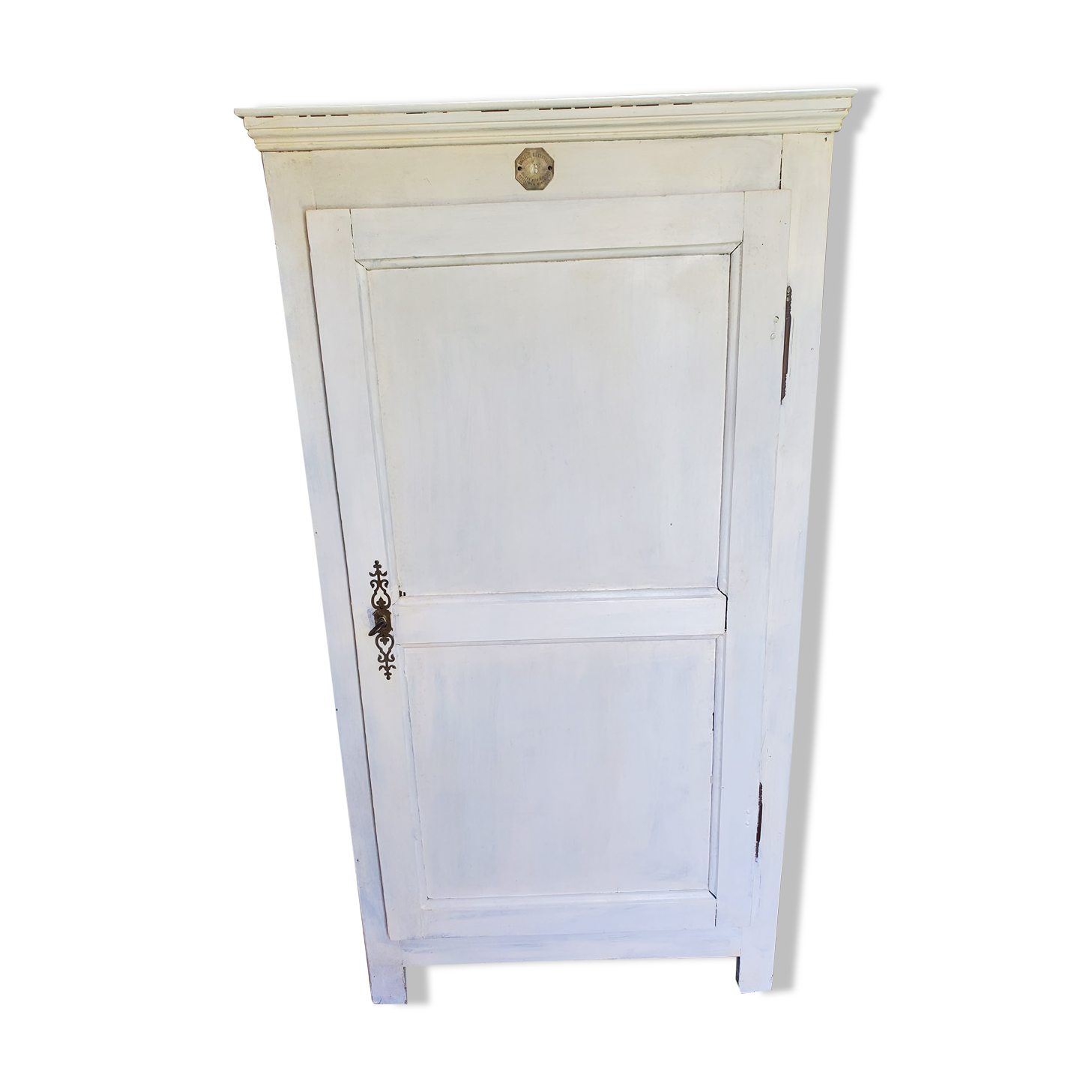 Armoire parisienne vintage