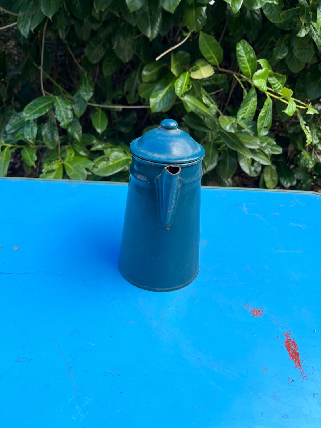 Enamelled coffee maker