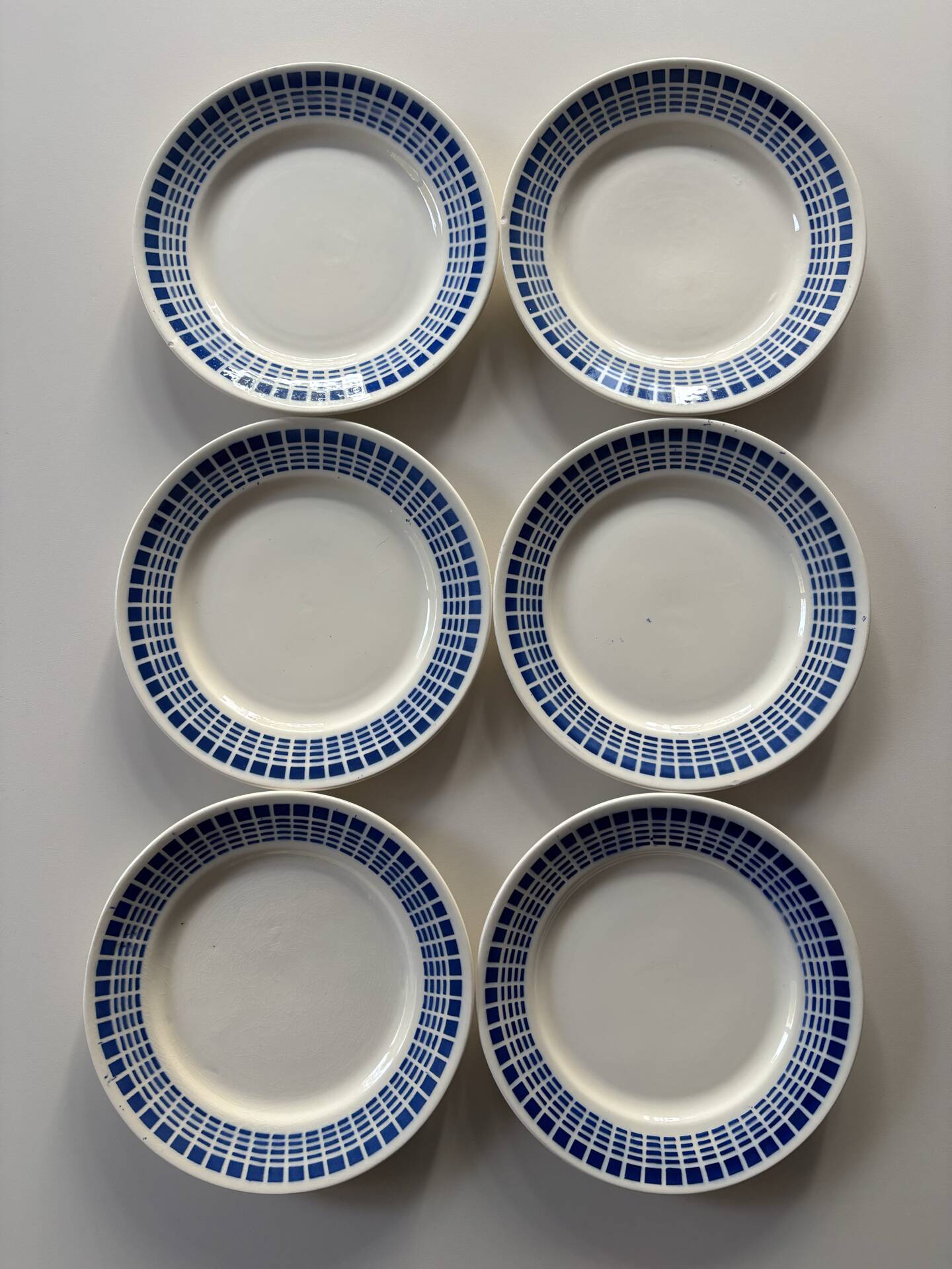 Assiettes à dessert en faïence Badonviller