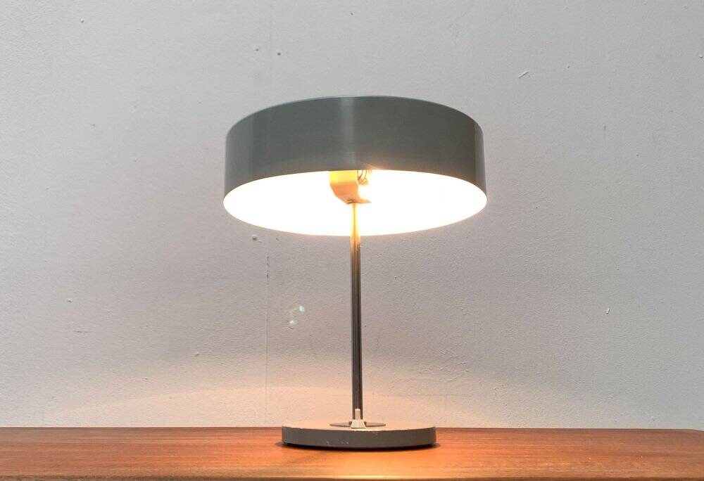 Minimalist table lamp model RV-41 Hungarian mid-century CCCP by Szarvasi Vas-Fémipari, 1960s