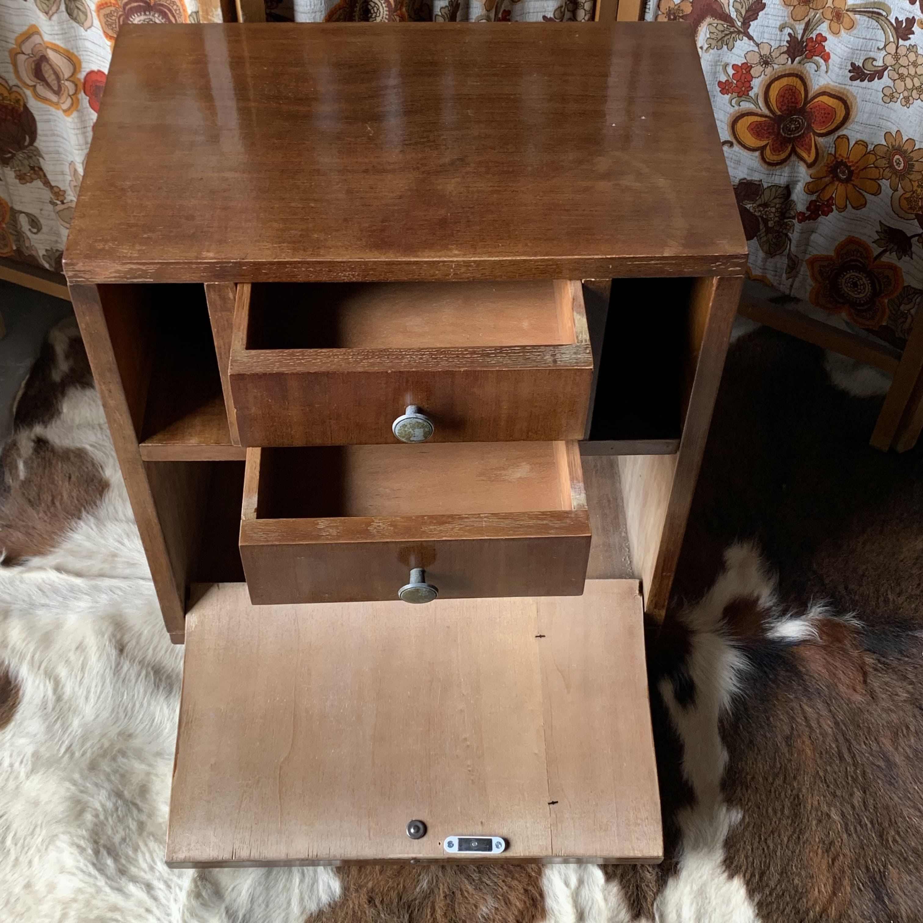 Bedside table - storage unit