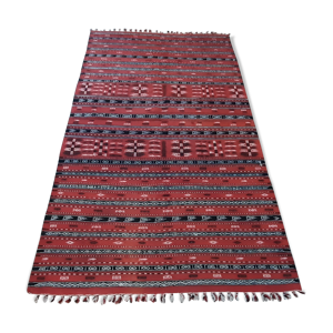 tapis rouge, tapis marocain