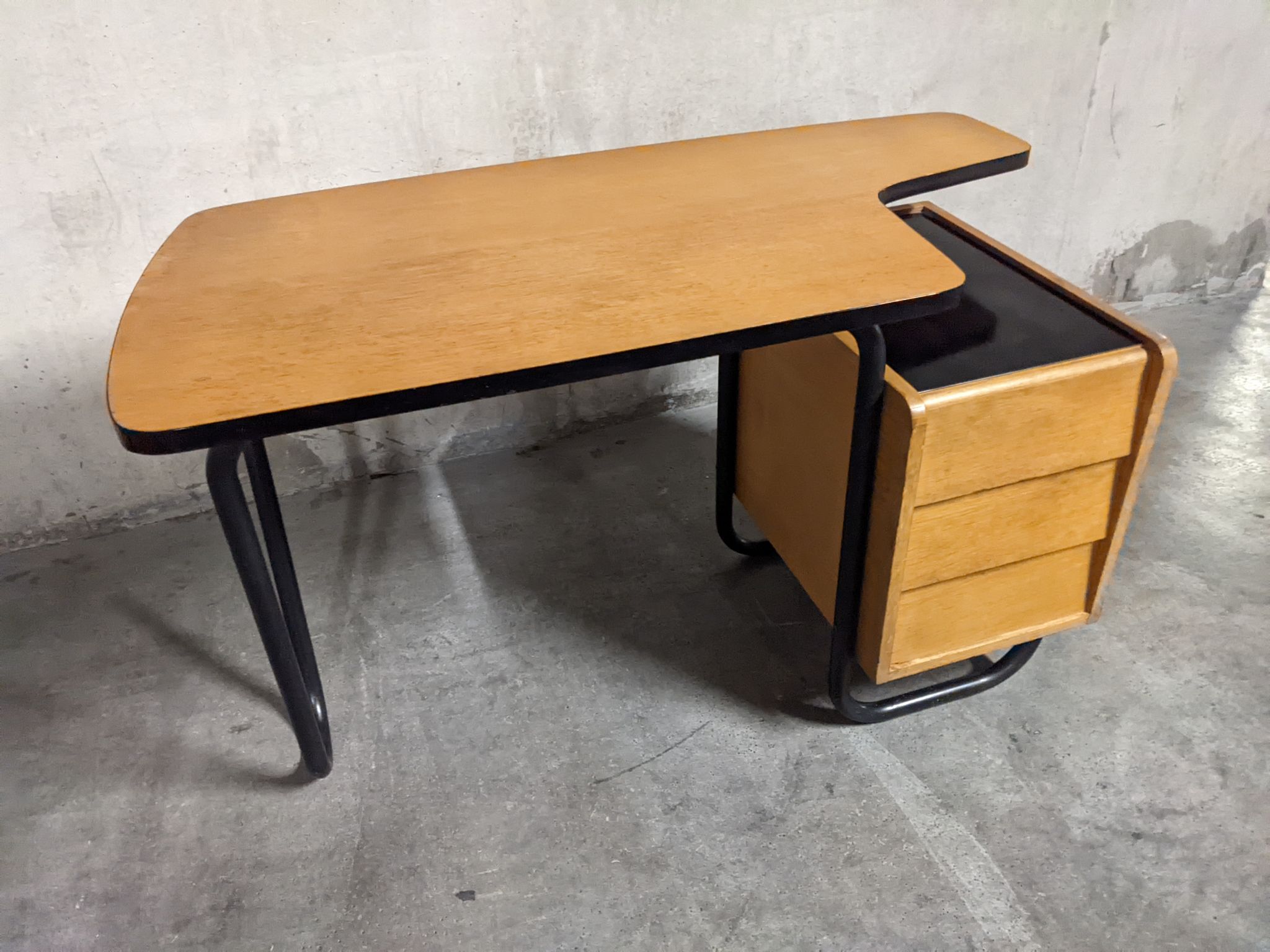 Vintage 1950s Mobilor desk