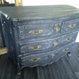 Commode style Louis XV patinée