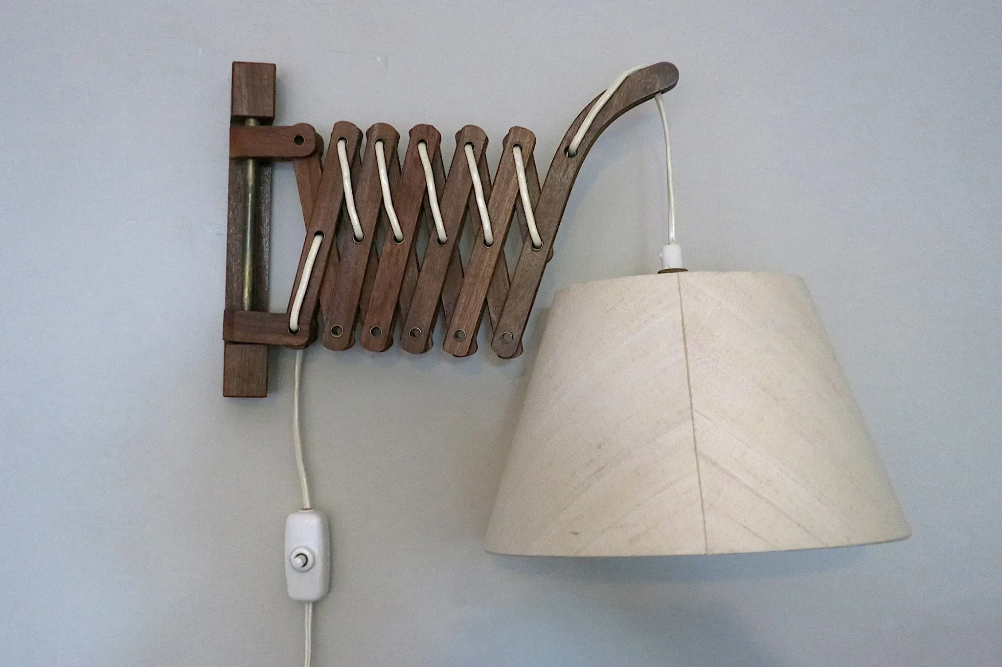 Large concertina scissor wall light in teak by Eric Hansen  Denmark 1960s
