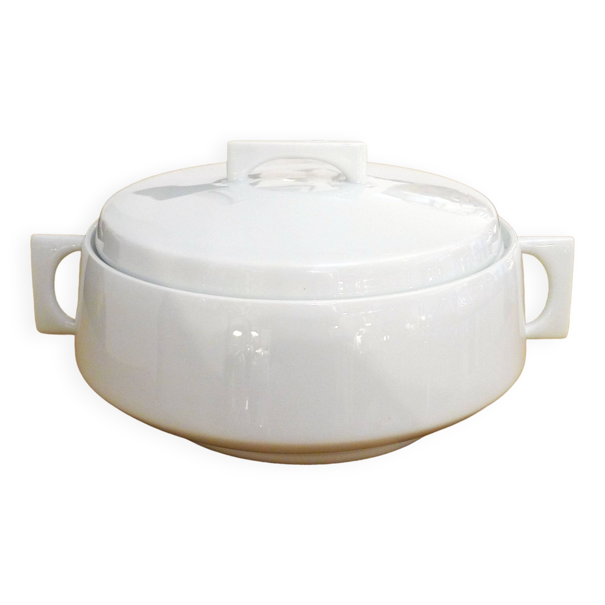 Vegetable dish Ariès design R.Loewy