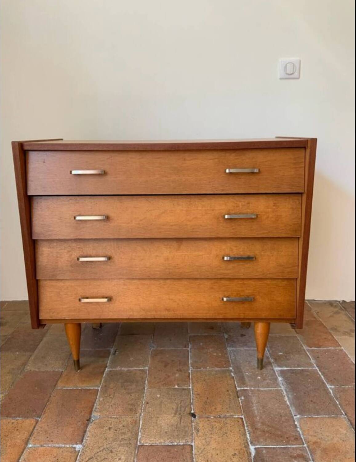 Vintage chest of drawers