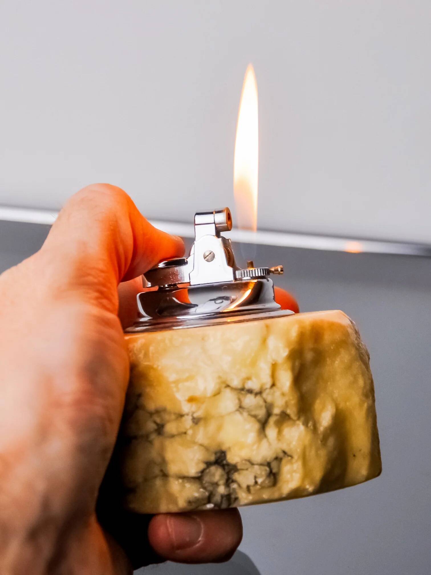 Alabaster lighter by Romano Bianchi, cream colour, Italy, 1970s