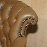 Fauteuil de bureau Chesterfield capitonné cuir George Smith