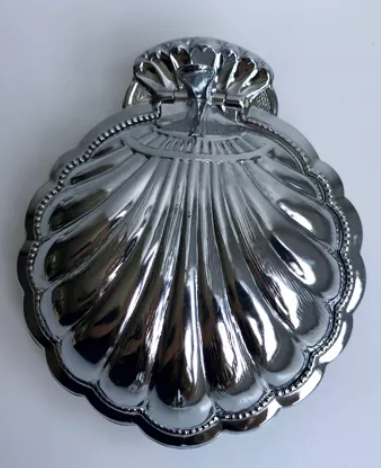 Christmas Pop-up 2022 - Vintage metal butter dish