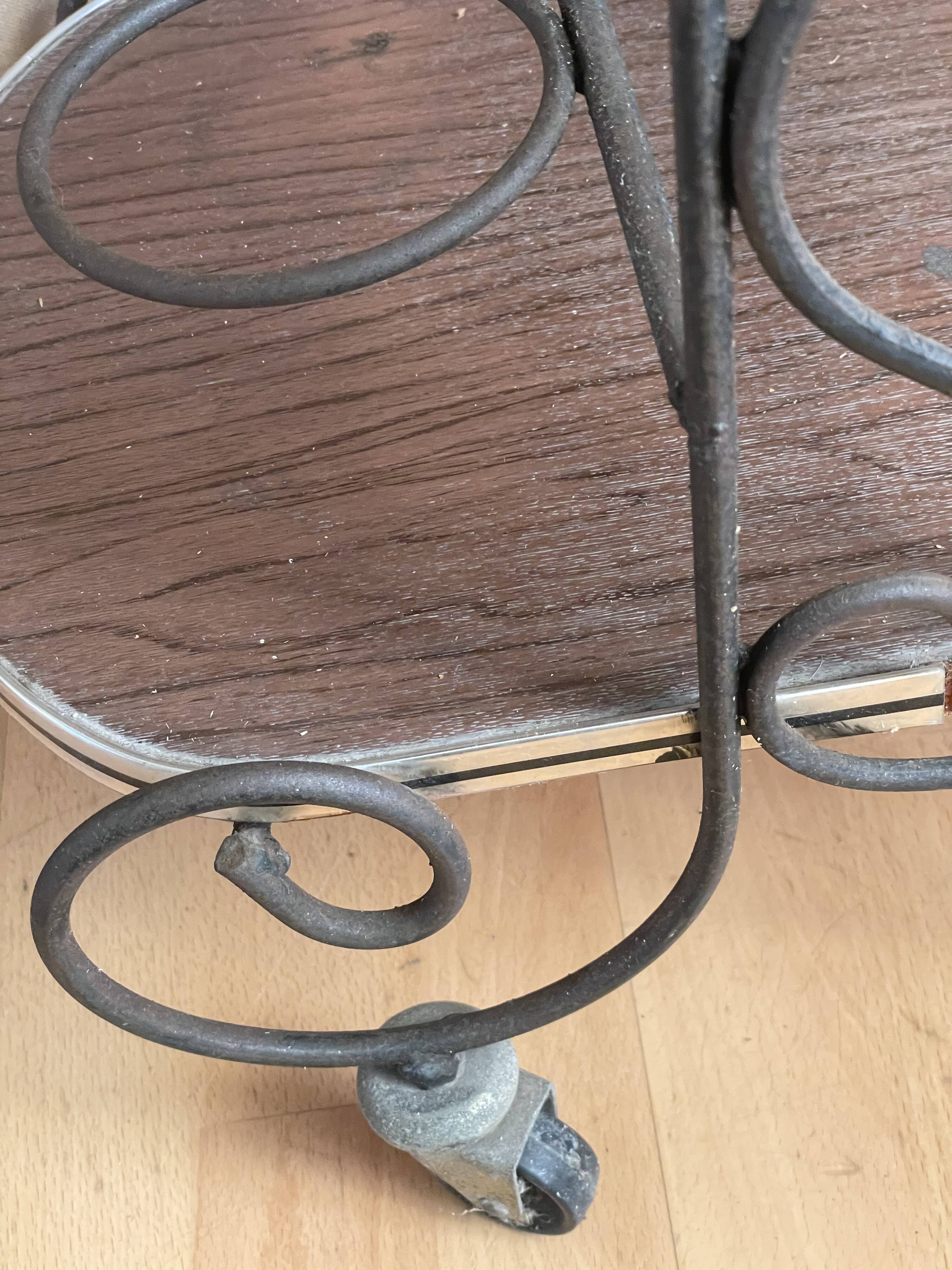 Table desserte à roulettes bar porte bouteilles fer forgé formica vintage