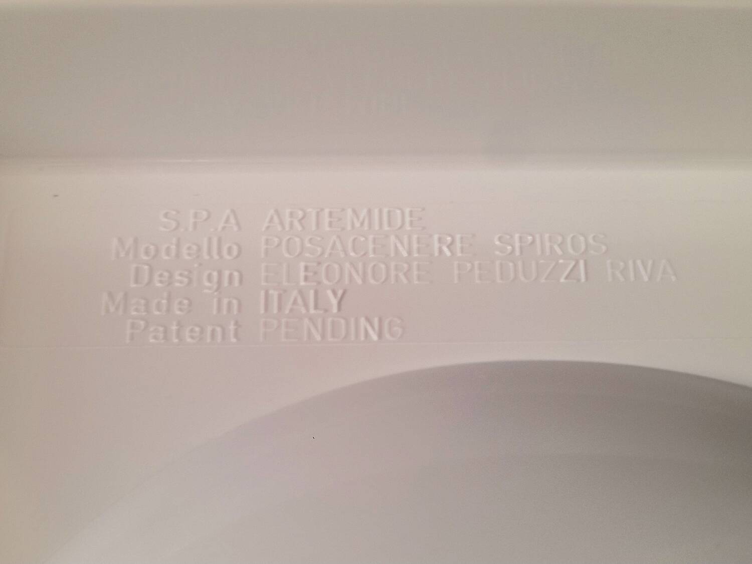 Cendrier SPIROS ,Eleonore Peduzzi Riva pour Artemide 1970