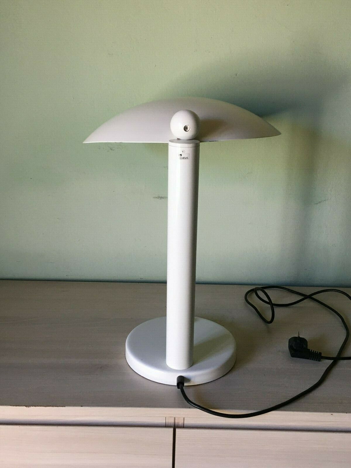 Estiluz metal desk lamp to lay vintage design