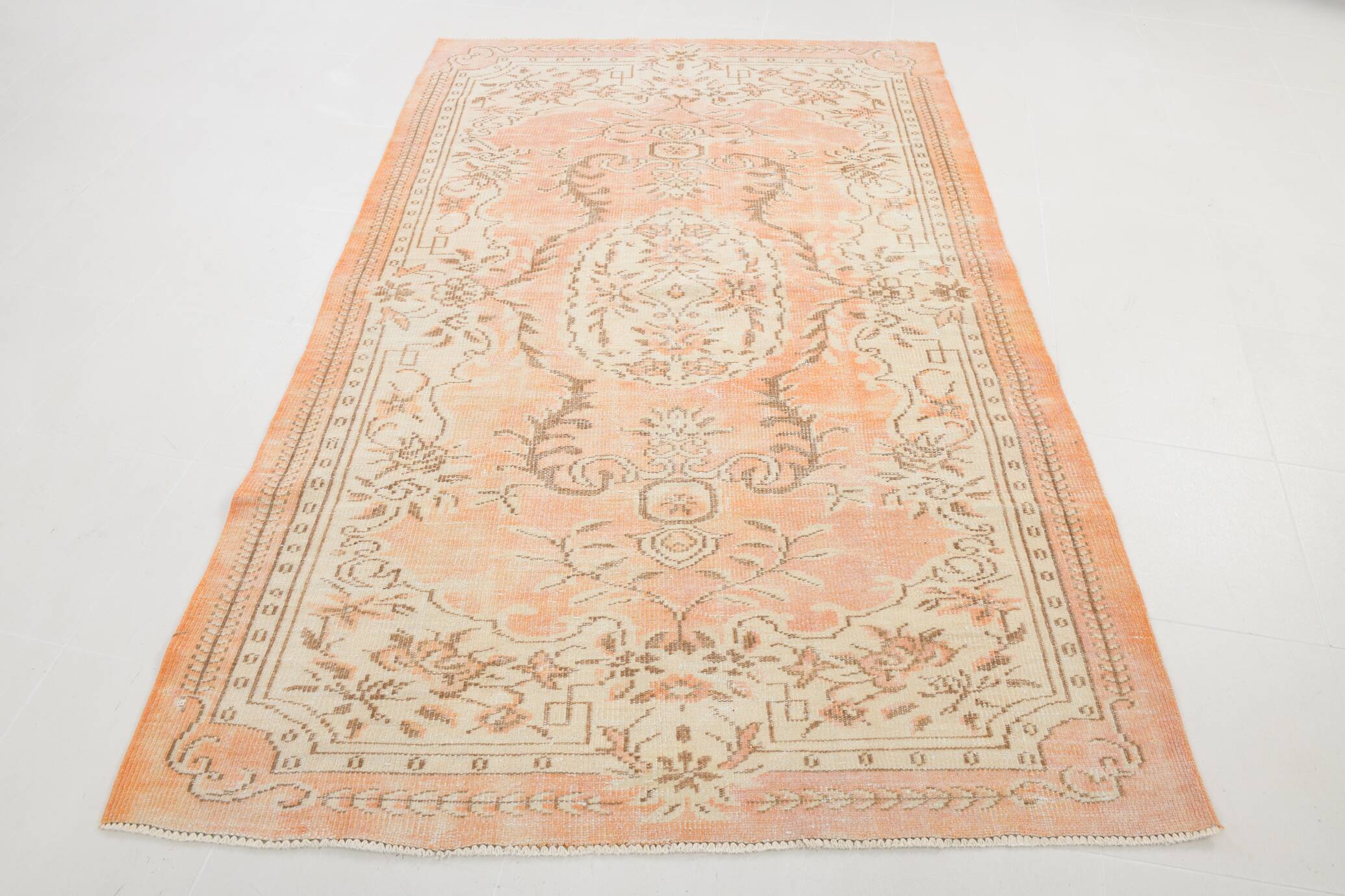 5x8 Soft Geometric Style Handmade Vintage Rug, 156x241 Cm