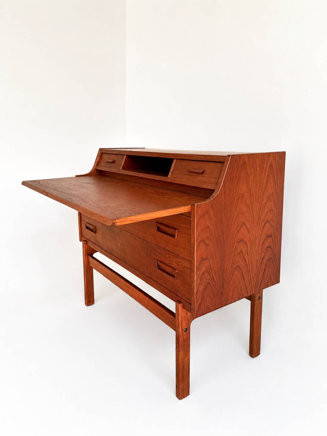 Secretary desk by Arne Wahl Iversen for Vinde Møbelfabrik