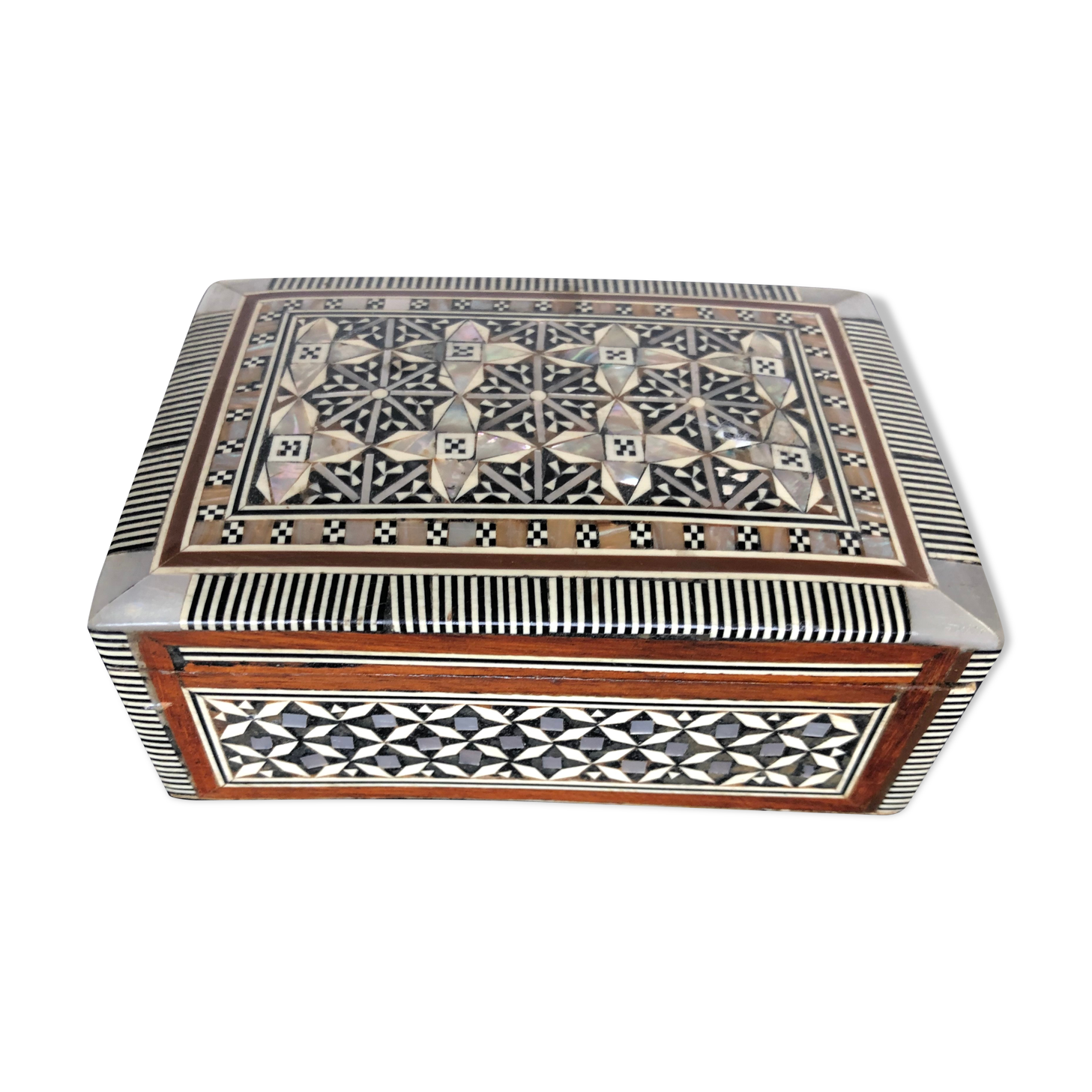 Jewelry box in marquetry