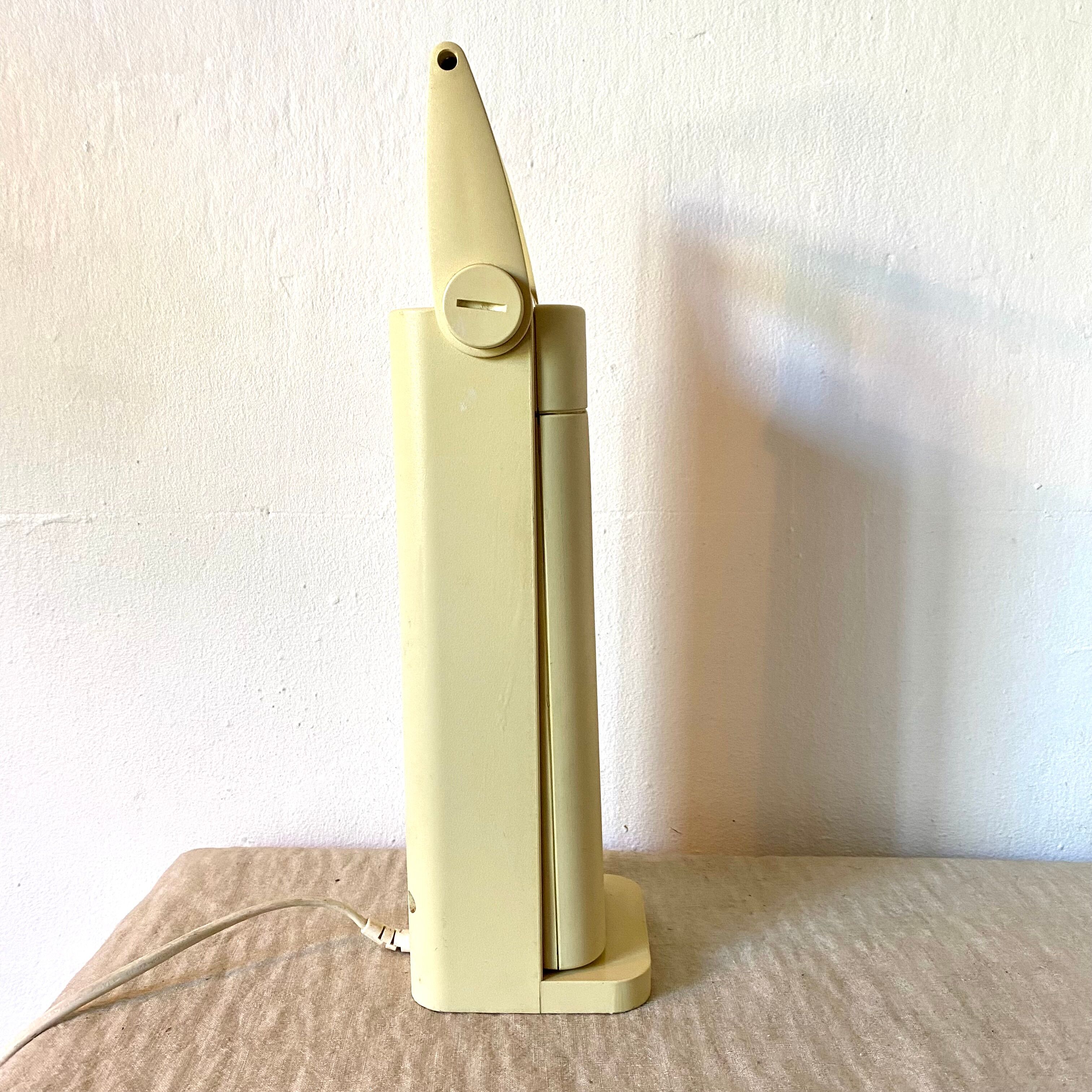 Dayligh folding desk lamp 80s