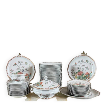Service de table Bernardaud Limoges, Modèle « Hong-Kong », 53 pièces, XXe Siècle
