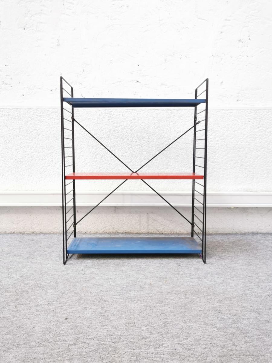 Tomado stepped shelf