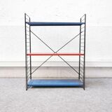 Tomado stepped shelf