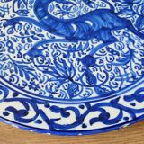 Plat en faïence Dragon