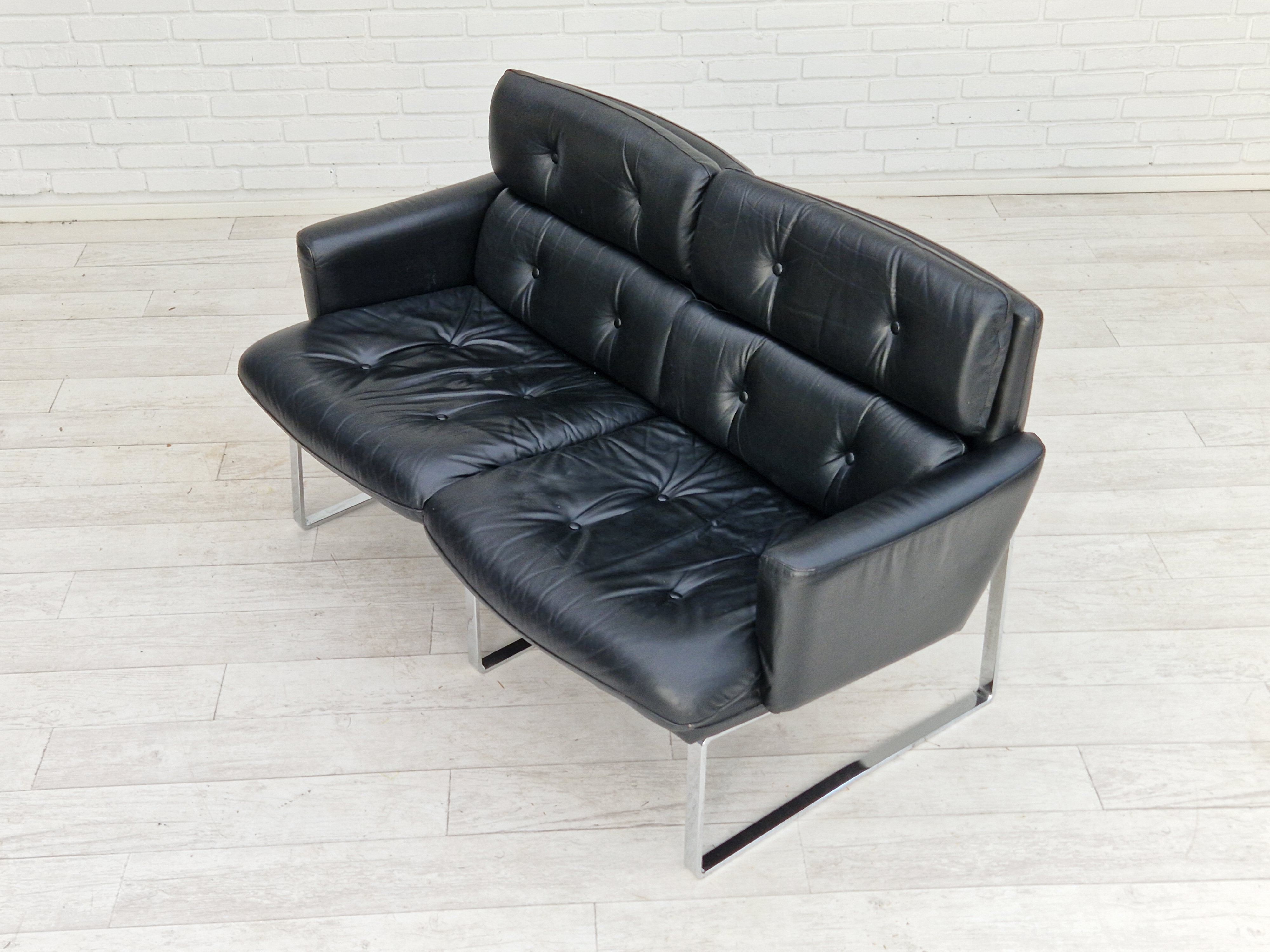 2 seater sofa, leather, chrome steel.