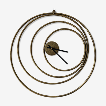 Gold spiral clock